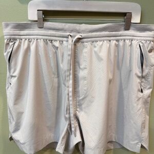 American Eagle AE 24/7 5" Lined Training Shorts Tan Size XL